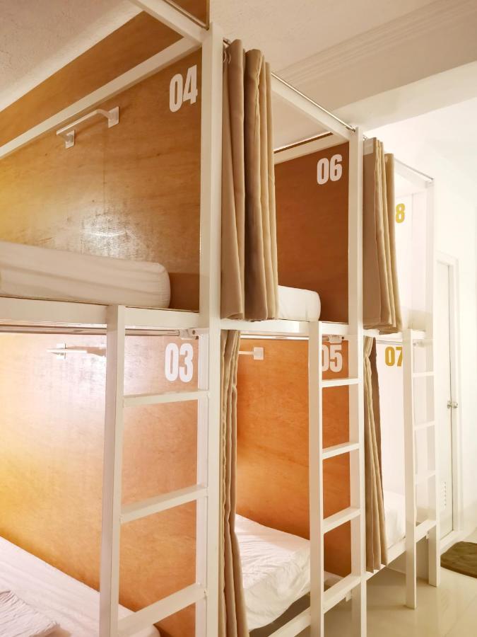 Nomadsmnl Hostel Paranaque City Eksteriør billede