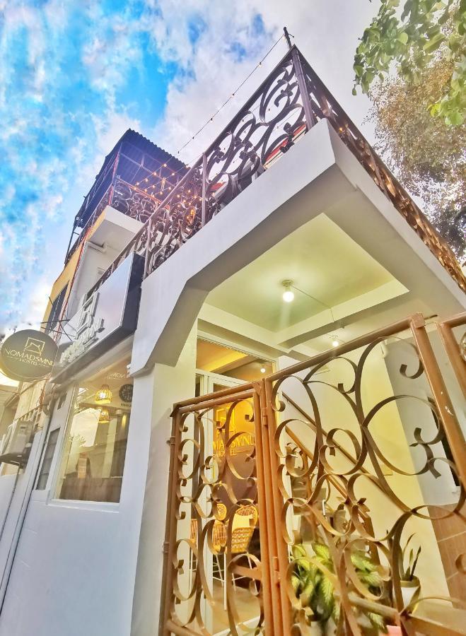 Nomadsmnl Hostel Paranaque City Eksteriør billede